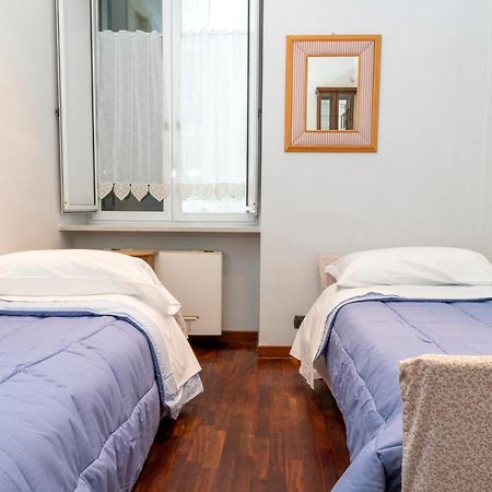 Deluxe Apartment With Garden In Vomero Naples Exterior photo